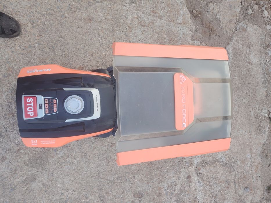Робот косачка YardForce compact 400ris