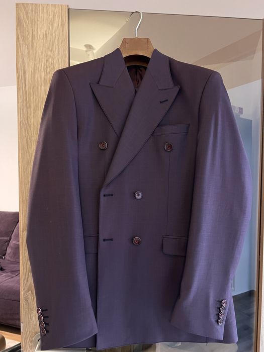 Costum doua rânduri