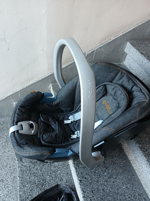 Бебешко  кошче   за  кола