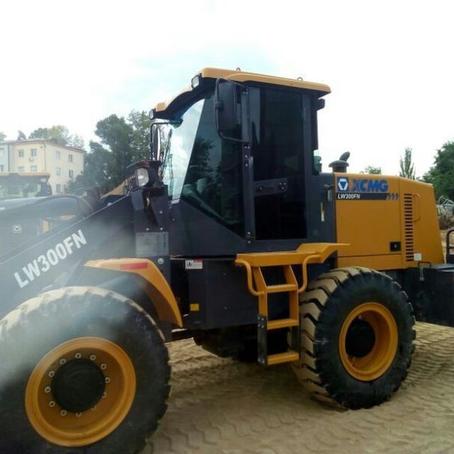 Услуги новый фронталного погрузчика 1.8 ili 3m3