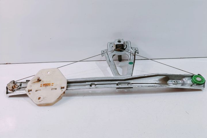 Macara  Stanga Spate  7700434697H Renault Clio a 2-a generatie (facel