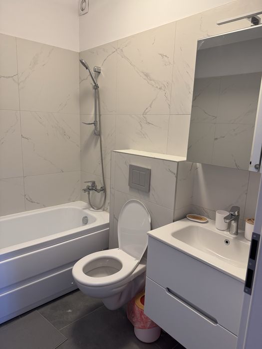 Apartament de închiriat