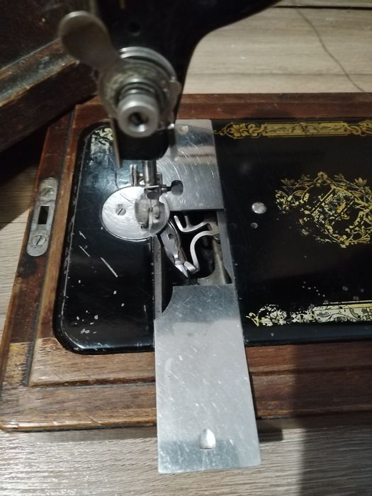 Шевна машина сингер