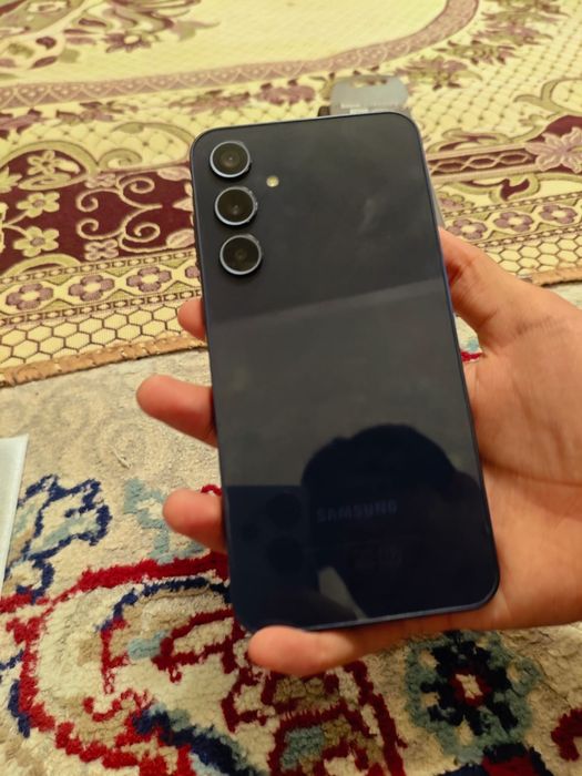 обменяю samsung A35 5g 256
