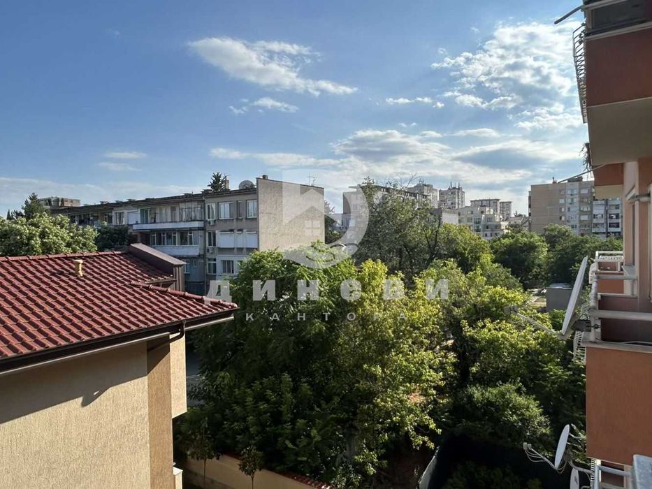 Продава се Тристаен апартамент в Стара Загора, Опълченски - 96 кв.м за 1433 €/кв.м - Снимка #4