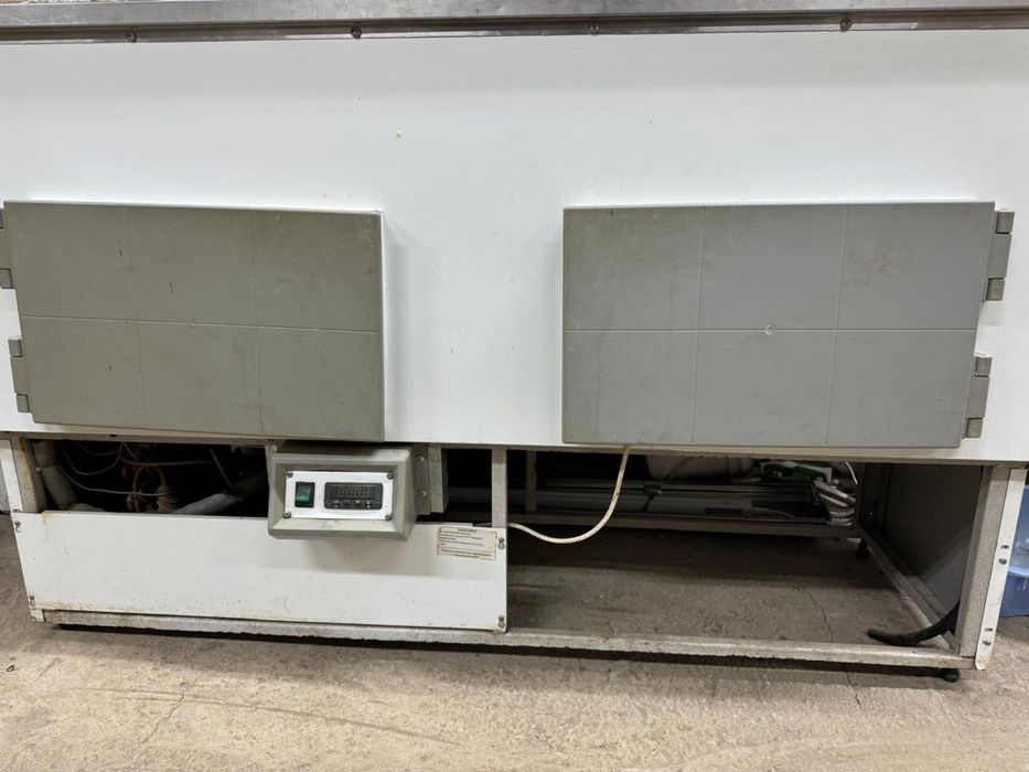 Витринный холодильник