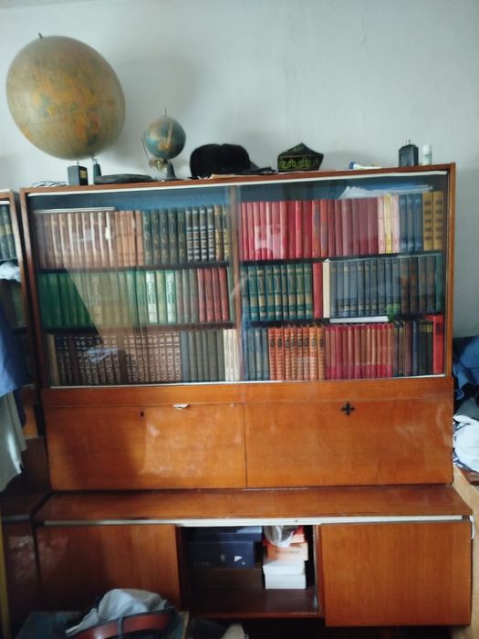 Продам 2 книжных шкафа Узынагаш