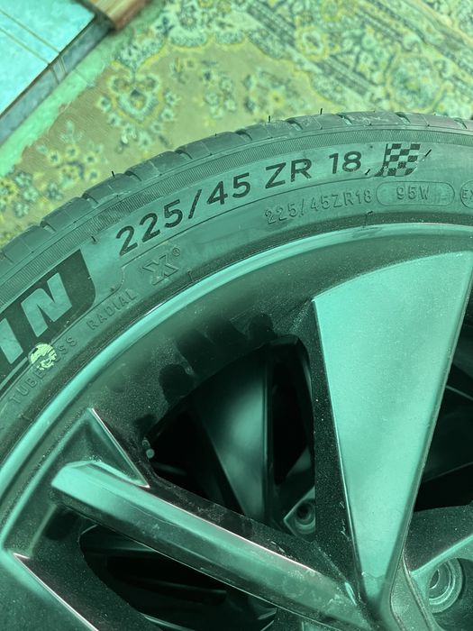 Шины летние Michelin.