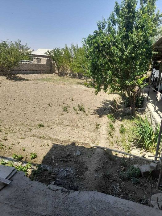 Ховли сотилади срочно