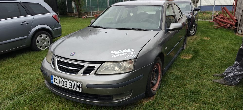 Vindem piese rezultate din dezmembrarea unui Saab 93