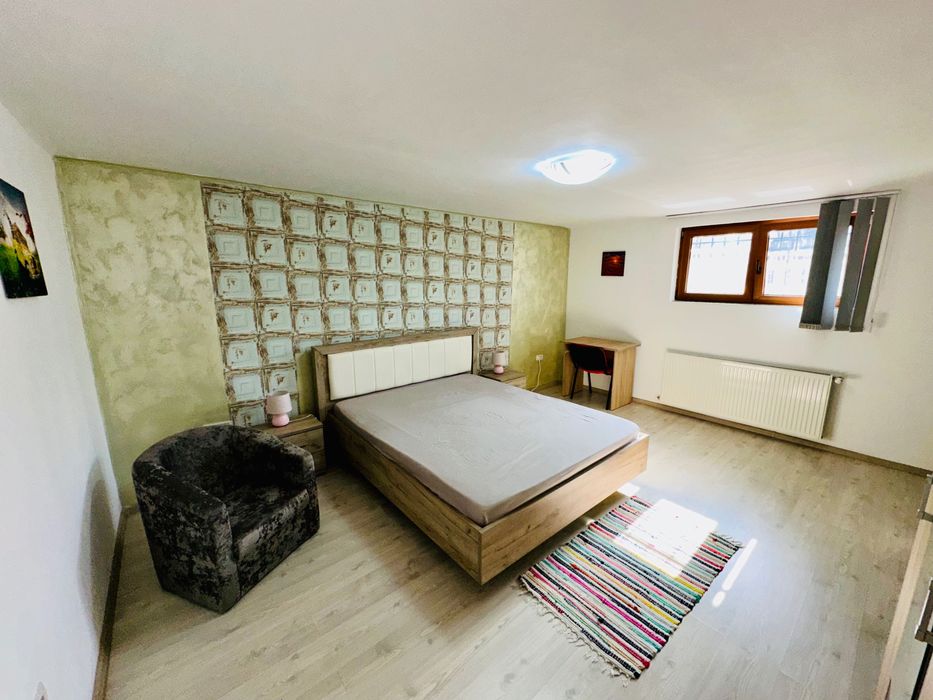 Vand Apartament Ultracentral 3 camere decomandate