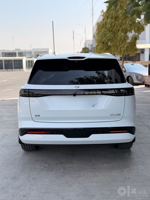 Dong Feng 008 Ev 635 km