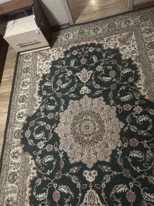 Продам ковёр шерстяной