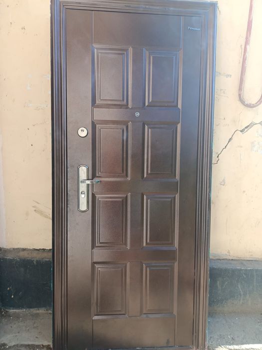 Продам дверь китай