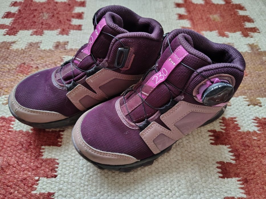 Обувки adidas (размер 30) с диск за затягане на връзките