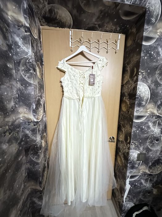 Платье 42 размера