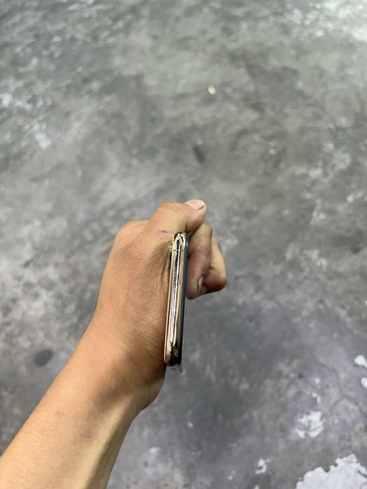 Iphone XS yaxwi xolatda