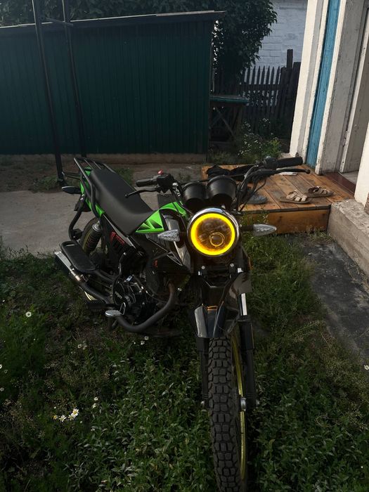 продам мотоцикл 200 куб