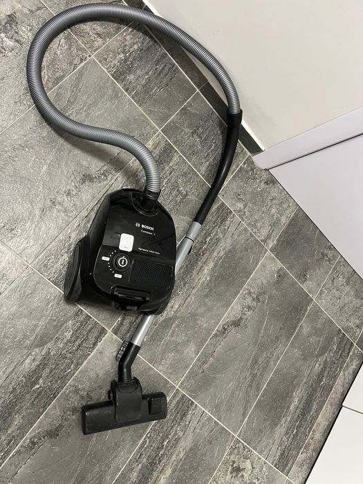Прахосмукачки XIAOMI и BOSCH