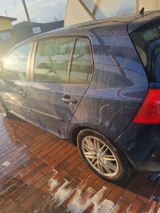 Vând/Schimb Golf 5 GT