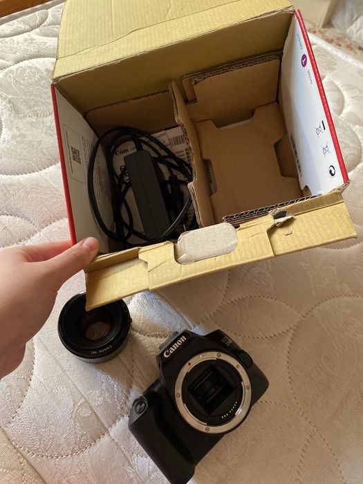 Камера canon 250d