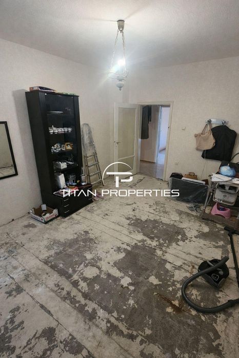Двустаен апартамент за продажба в кв. Кършияка