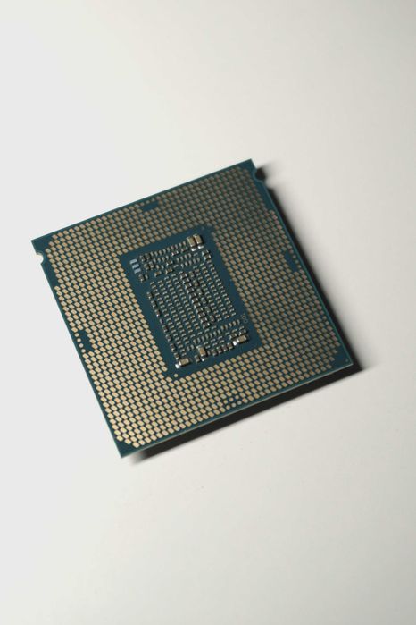 Intel Core i5-8500T – 6 Core / 6 Thread – LGA1151 – 35W TDP - Stare perfecta