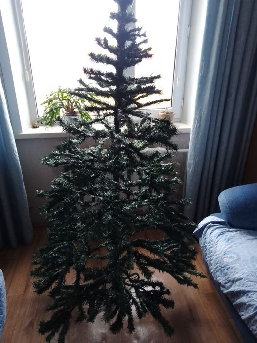 Елка с игрушками