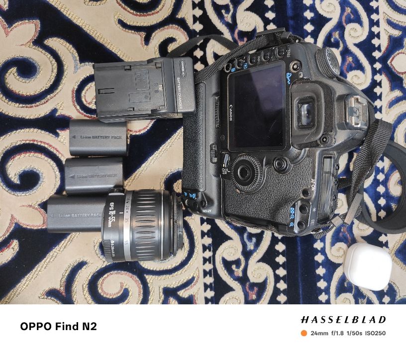 canon 5D Mark2, в продаже вместе с батарейным блоком