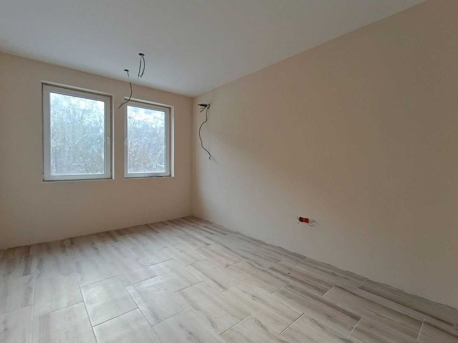 Продава се Тристаен апартамент в Велико Търново, Асенов - 90 кв.м за 566 €/кв.м - Снимка #3