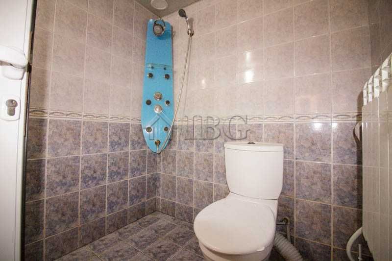 Продава се Къща в Русе, Басарбово - 120 кв.м за 1084 €/кв.м - Снимка #15