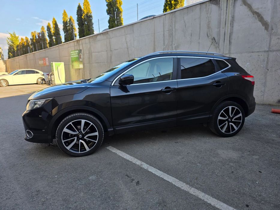 Nissan Qashqai *Garantie 12 Luni *Euro 6 *Posibilitate rate *Extrafull *Panoramic