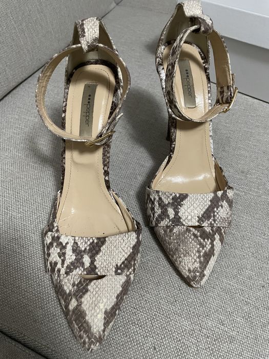 Pantofi stiletto, piele naturala croco, marimea 39, identic Musette