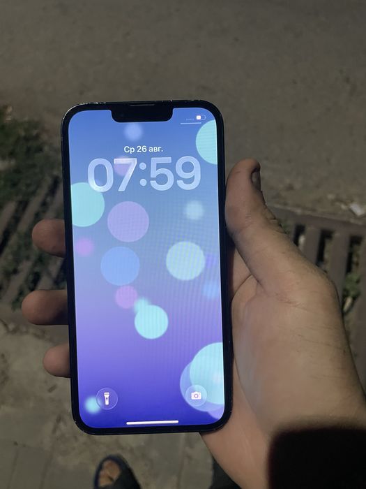Продам без ремонт Iphone 14