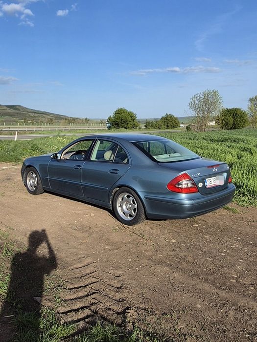 Mercedes E220 w211