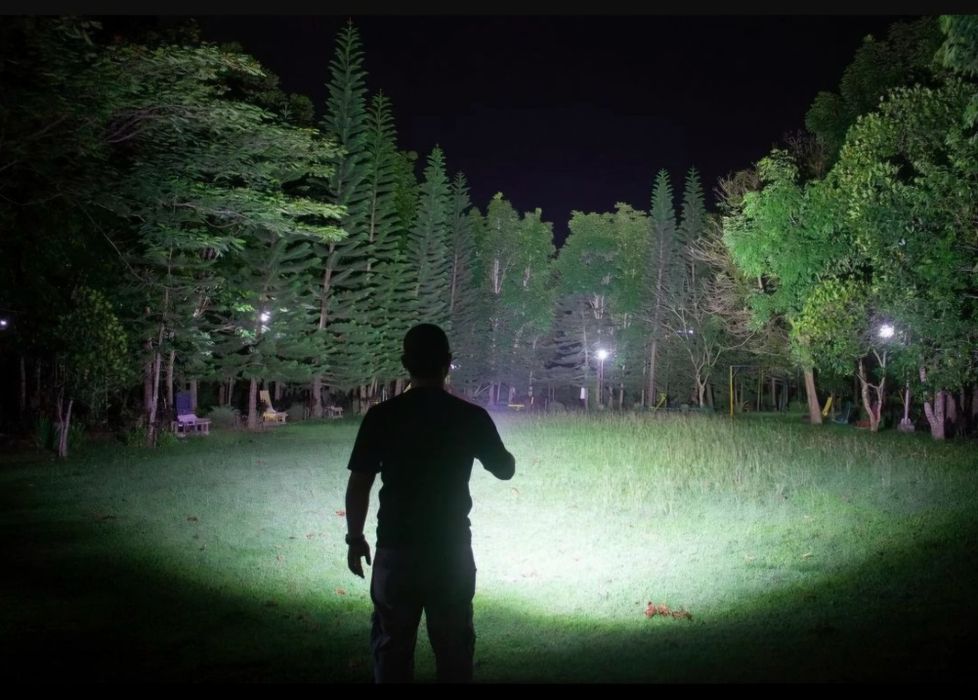 Очень мощный электрофонарь