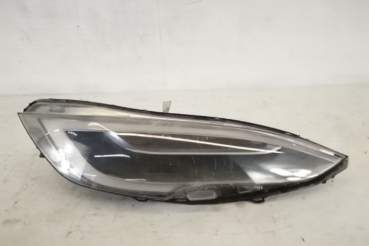 Фар Дясно Оригинален Лед Повреден Тесла / Tesla Model S 1 [фейслифт] О