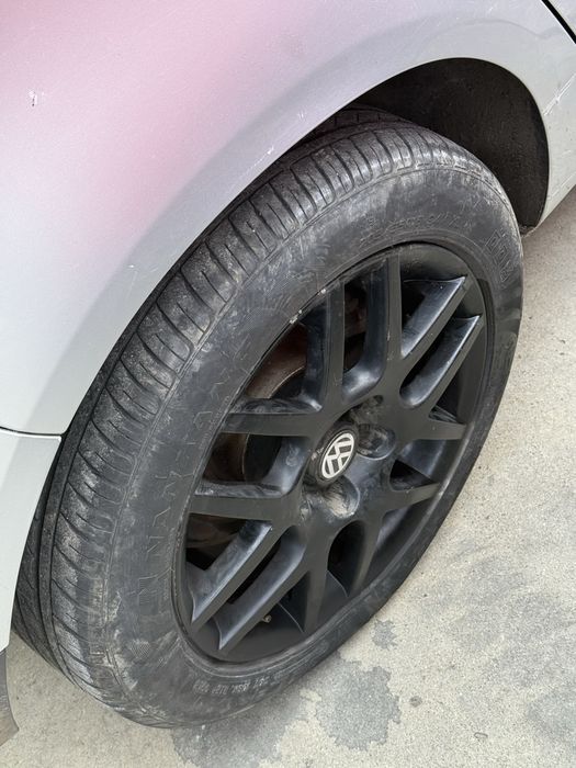 Джанти с гуми за голф