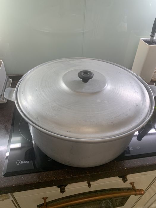 Кастрюля Россия 30-40л