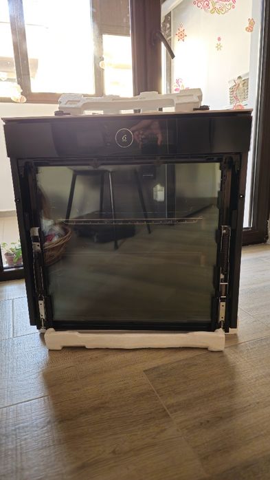 Cuptor Whirlpool AKZM 8480 NB