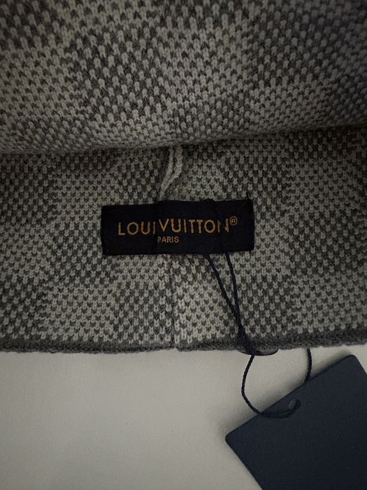 Caciula louis vuitton