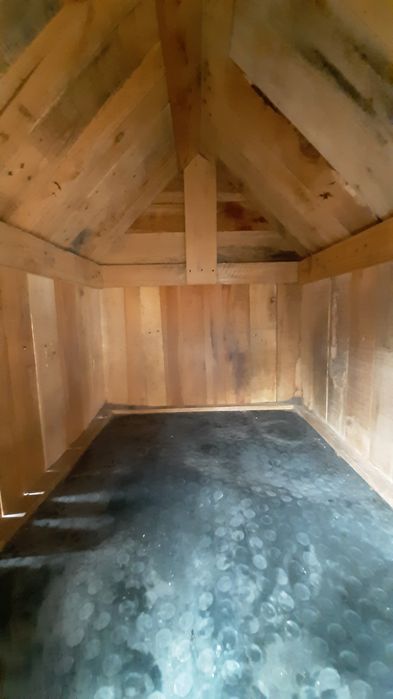 Vând cușcă de câine