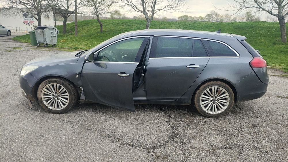 Opel insignia 2.0cdti НА ЧАСТИ