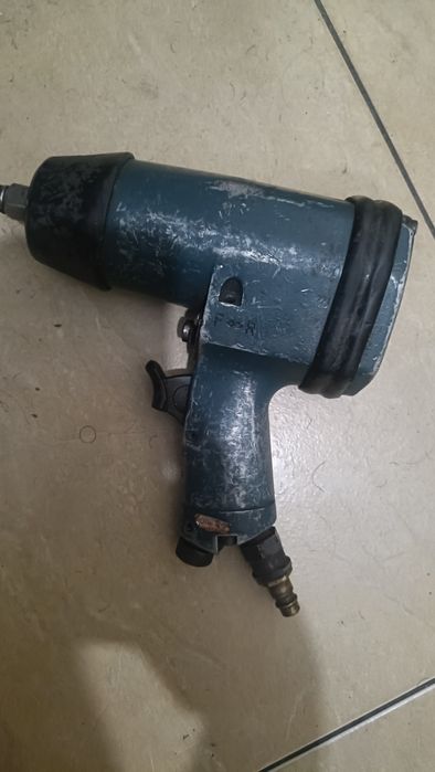 Pistol impact Bosch METABO  pe aer