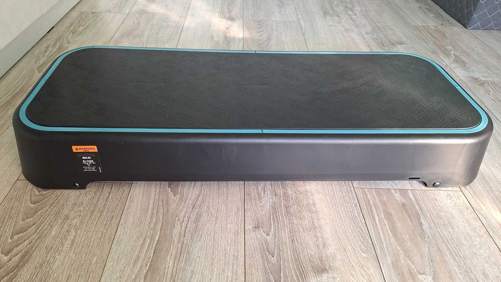 Продавам Степ платформа за тренировки