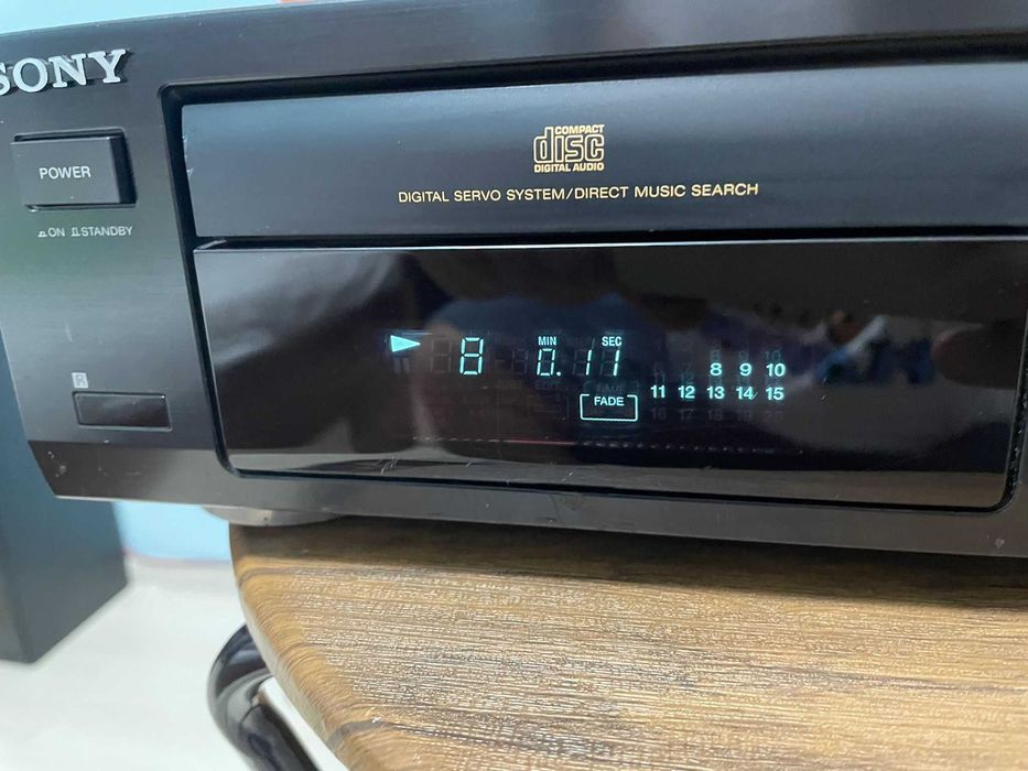 Sony CDP-597 Compact Disc Player