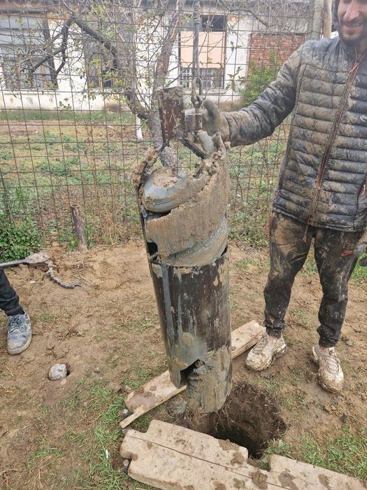 Foraje puțuri apa de mica și mare adâncime