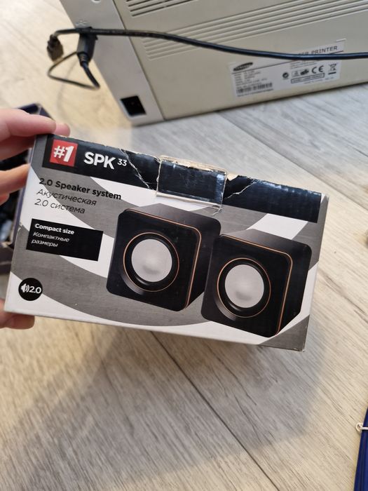 Монитор Lenovo t