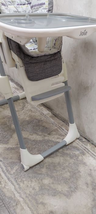 Стульчик для кормления joie