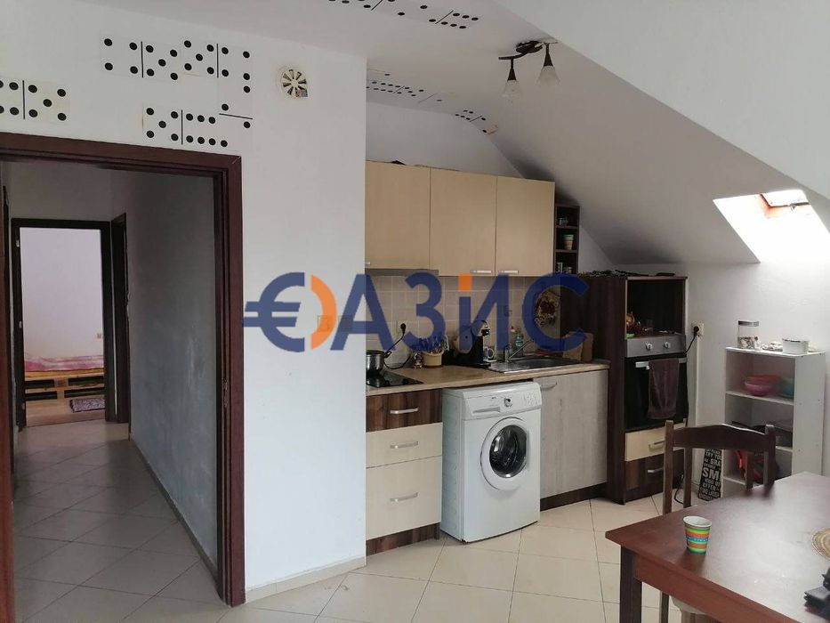 Продава се Тристаен апартамент в Несебър - 90 кв.м за 595 €/кв.м - Снимка #3